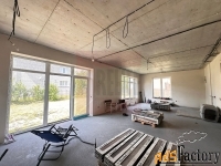 дом 330 м² на участке 7.65 сот.