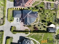 дом 377.3 м² на участке 12 сот.