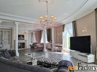 дом 377.3 м² на участке 12 сот.