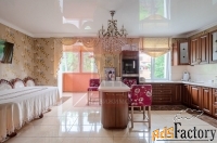 5 - комн.  квартира, 170 м², 3/3 эт.