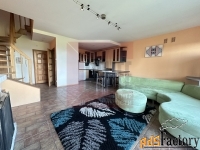 3 - комн.  квартира, 90 м², 5/6 эт.