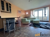 3 - комн.  квартира, 90 м², 5/6 эт.