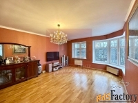 4 - комн.  квартира, 136.6 м², 4/5 эт.