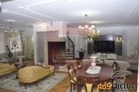 дом 488.7 м² на участке 6 сот.