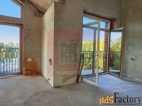 7 - комн.  квартира, 361.2 м², 4/4 эт.