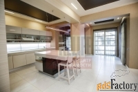 дом 455.3 м² на участке 13 сот.