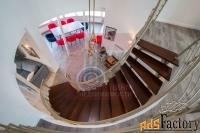 коттедж 360 м² на участке 6 сот.