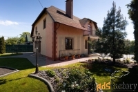 дом 280 м² на участке 8.5 сот.