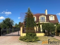 дом 200 м² на участке 12 сот.