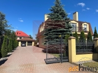 дом 200 м² на участке 12 сот.