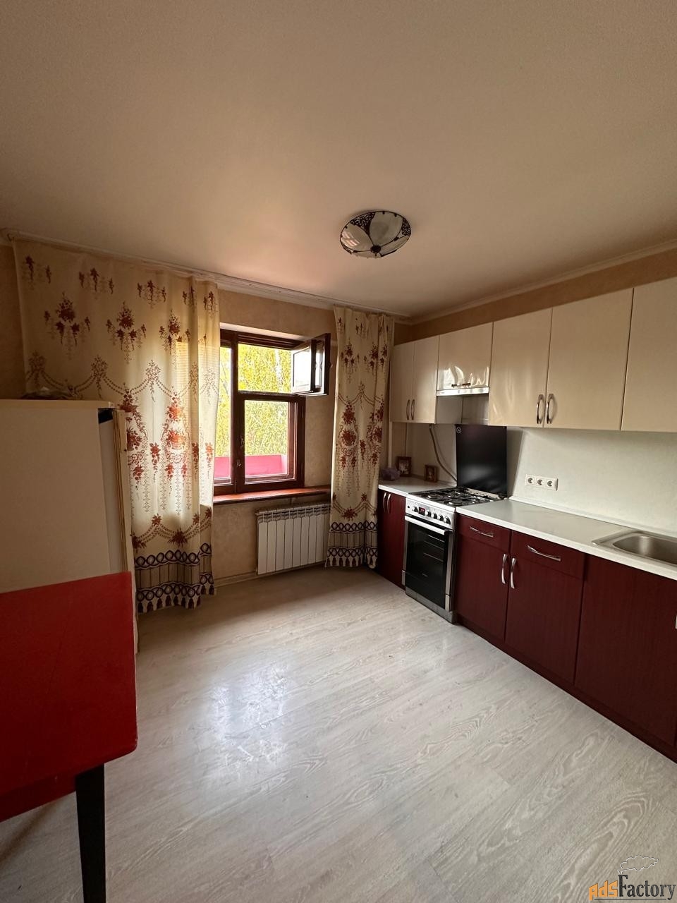 1 - комн.  квартира, 37 м², 4/5 эт.
