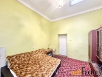 3 - комн.  квартира, 61 м², 1/1 эт.
