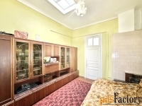 3 - комн.  квартира, 61 м², 1/1 эт.