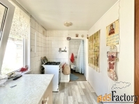 3 - комн.  квартира, 53 м², 1/1 эт.