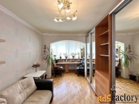 4 - комн.  квартира, 81 м², 4/9 эт.