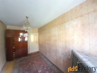 3 - комн.  квартира, 58 м², 1/5 эт.