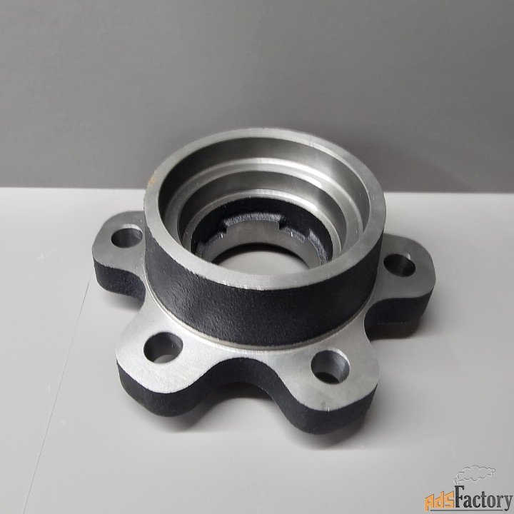 Ступица KOMATSU 3BA2471210 3BA-24-71210 12169453