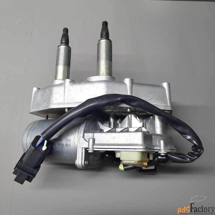 Моторчик стеклоочистителя 24V передний JCB 333/W4496 332/S0560
