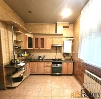 дом 315 м² на участке 7 сот.