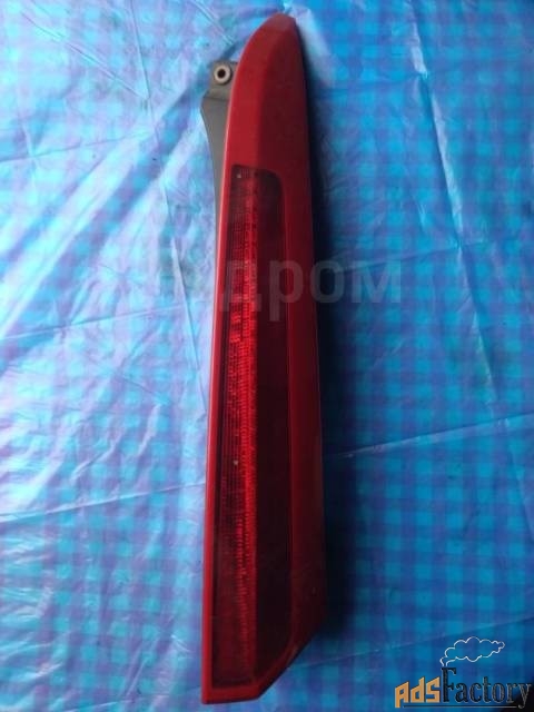 Фонарь задний правый верхний Volvo XC90 03-06 б\у оригинал
