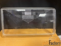 Оригинальное правое стекло фары Вольво 740\760 90-92г (переходка)