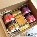 Новогодний бокс с чаем и крем-медом суфле