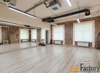 отдельно стоящие здания, 653 м²