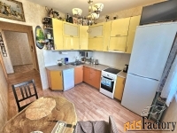 3 - комн.  квартира, 76 м², 9/10 эт.