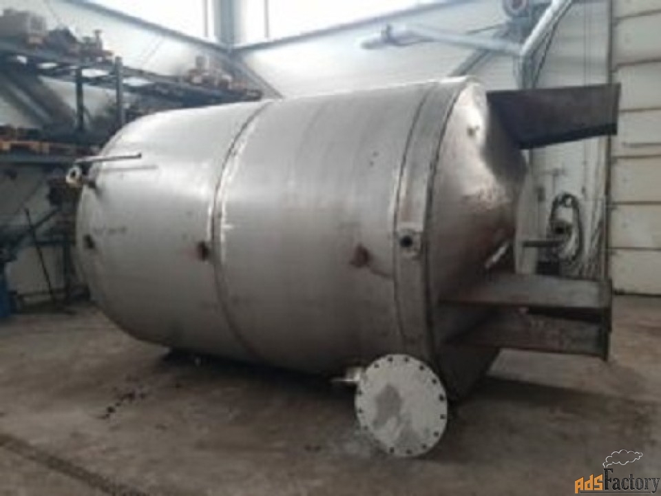 Продается Емкость нержавеющая, объем -11 куб.м.