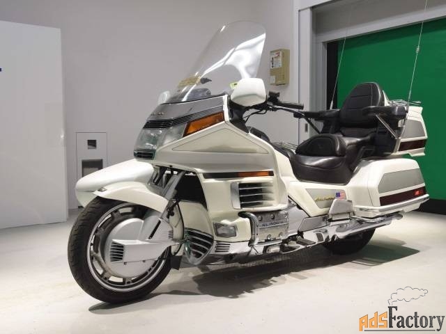 Мотоцикл с коляской турист Honda GL1500 Gold Wing Sidecar SE рама SC2