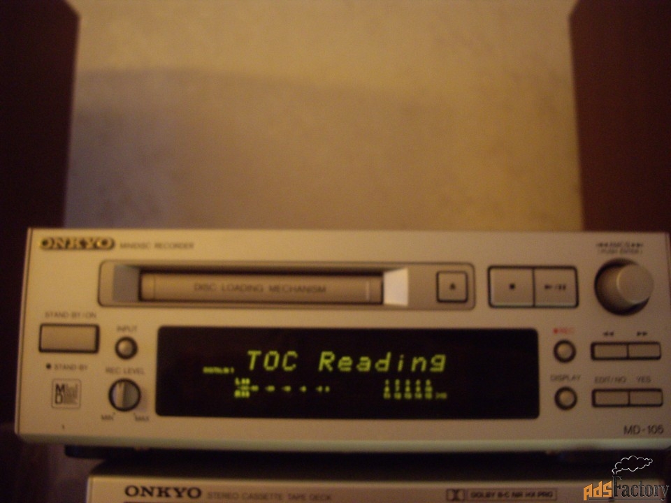 MD - мини-дисковая дека Onkyo MD-105