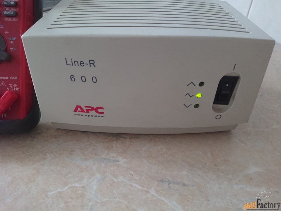 Стабилизатор напряжения APC Line-R для радиолюбителей