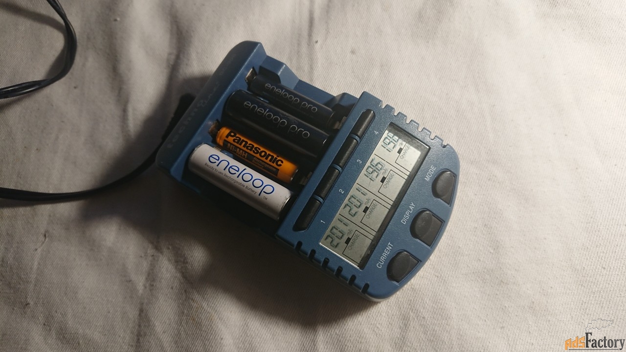 Зарядное устройство Technoline BC-900
