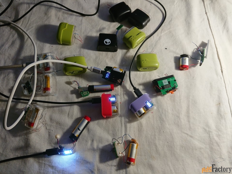 Аккумуляторы на 3.7v для творчества.
