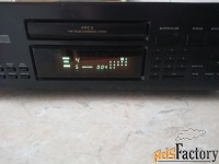 CD-проигрыватель ONKYO DX-7051