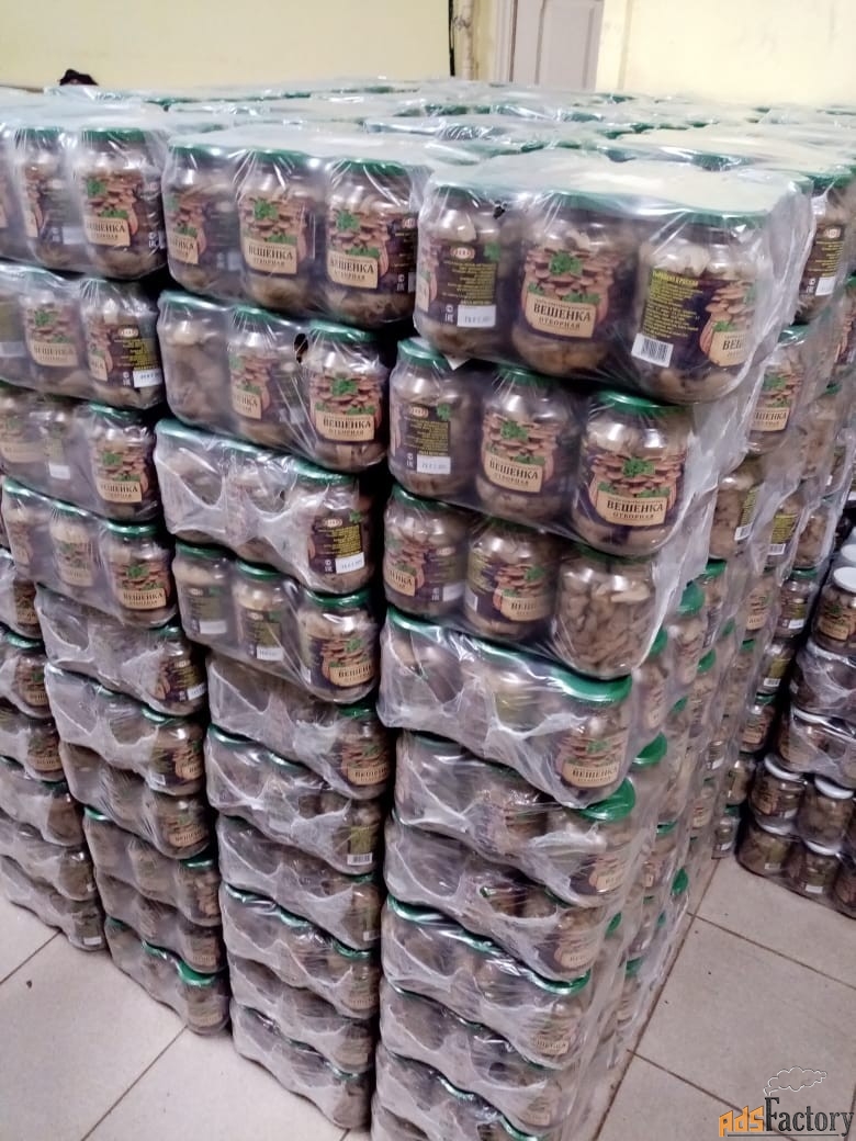 Грибы вешенки маринованные.