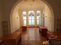 офисное помещение, 600 м²