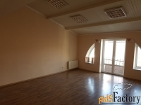 офисное помещение, 600 м²