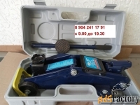 Продаю домкрат гидравлический подкатной