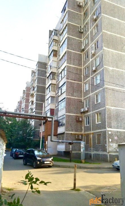 4 - комн. квартира, 77 м², 10/10 эт.