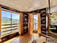 дом 242 м² на участке 6 сот.