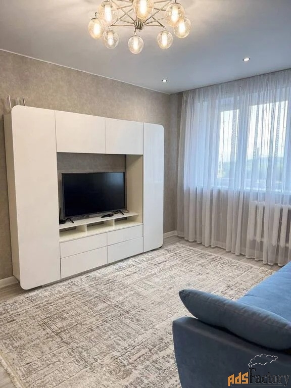 2 - комн. квартира, 57.5 м², 2/17 эт.