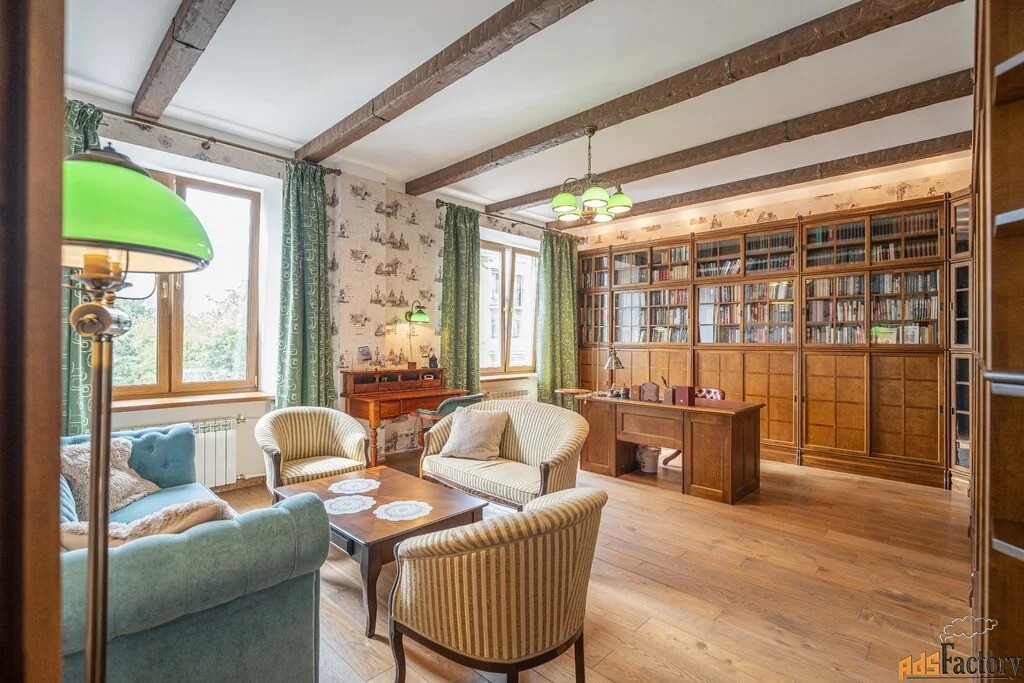 3 - комн. квартира, 118.0 м², 4/6 эт.