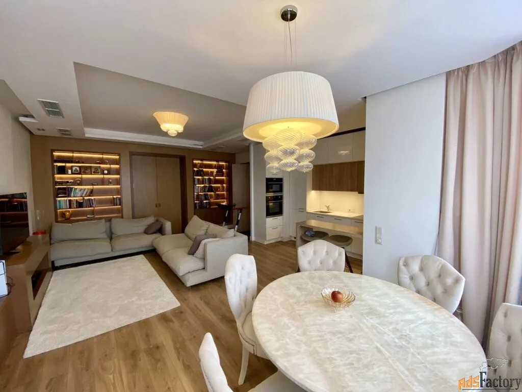 3 - комн.  квартира, 154.0 м², 6/10 эт.