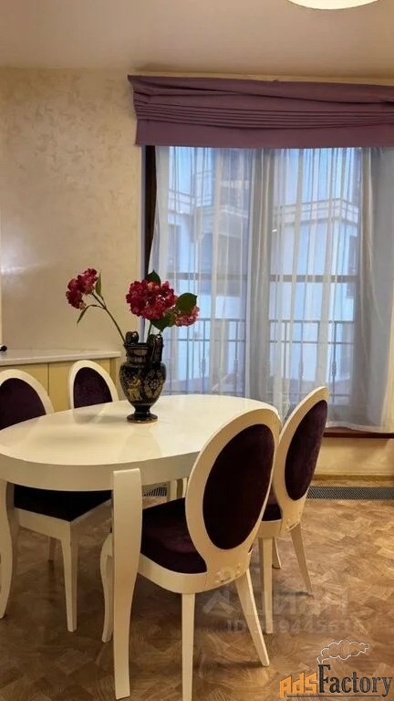 2 - комн.  квартира, 90.0 м², 3/9 эт.