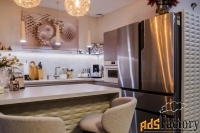 4 - комн.  квартира, 182.0 м², 7/9 эт.