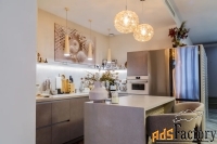 4 - комн.  квартира, 182.0 м², 7/9 эт.