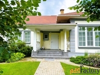 дом 192.9 м² на участке 22.0 сот.