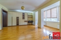 3 - комн.  квартира, 139.0 м², 5/5 эт.
