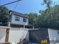 дом 192.5 м² на участке 4.0 сот.